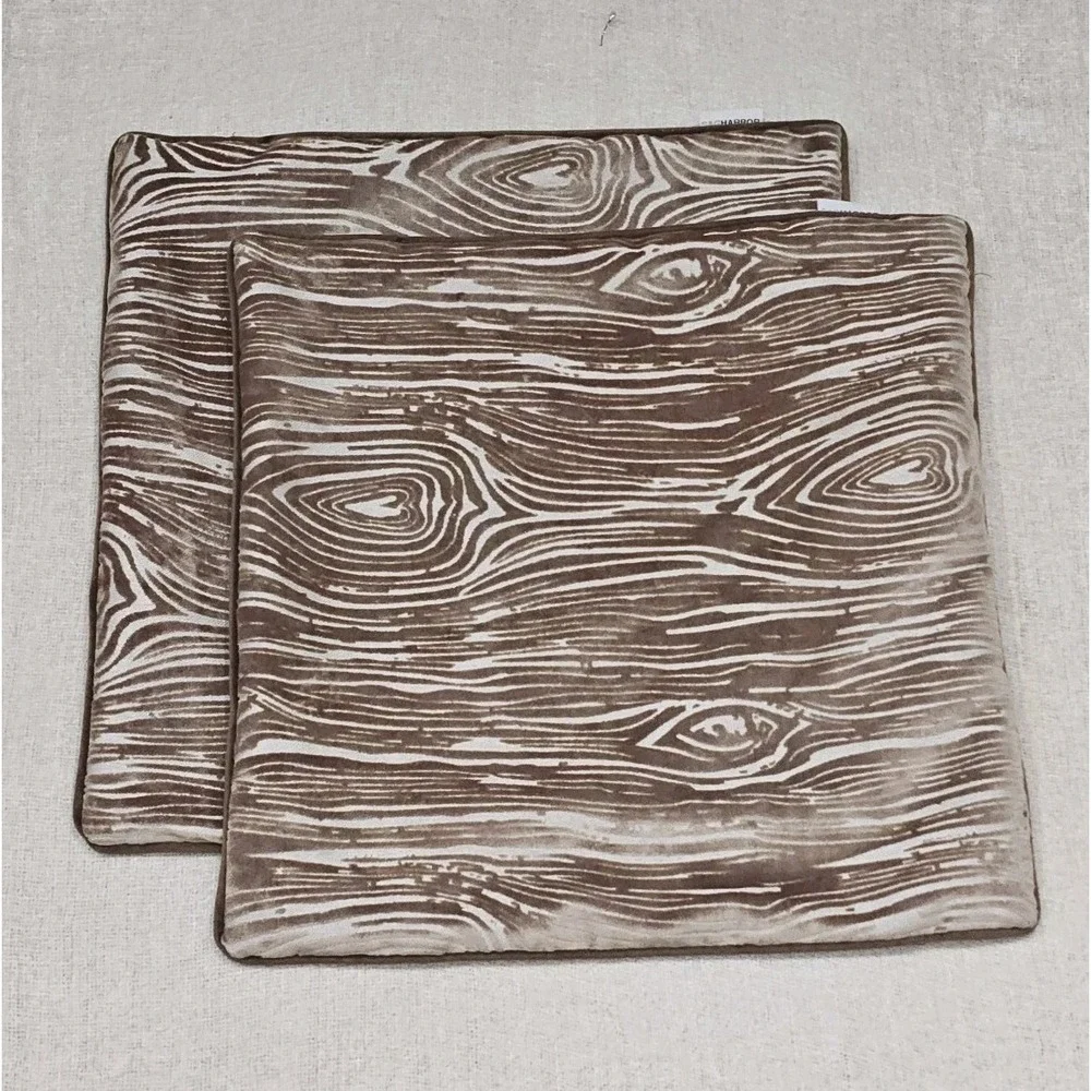 EUC Lot of 2 Quality Faux Wood Grain Feathered Velvet Decorative Pillowcases